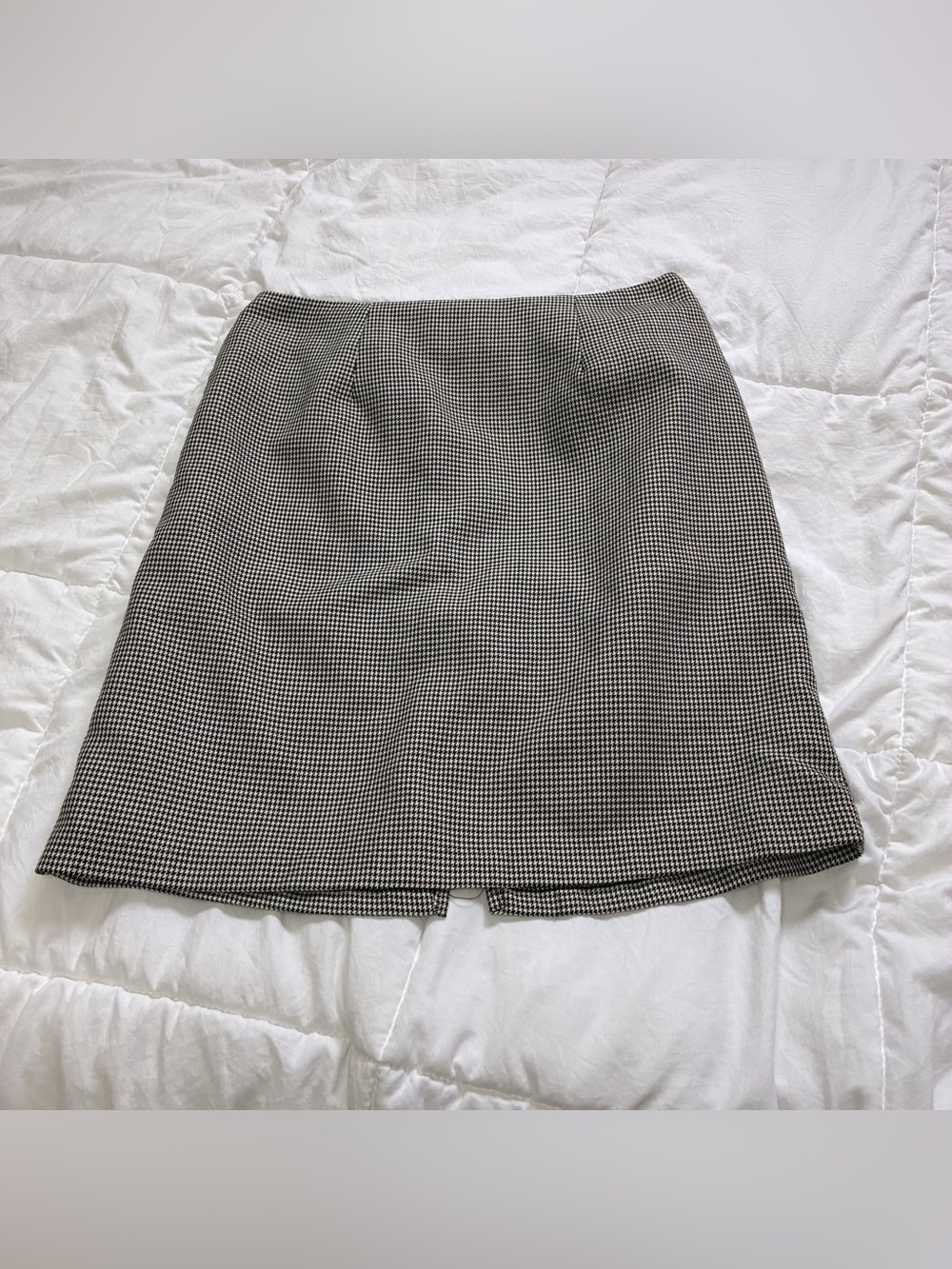 Dressbarn Houndstooth Pattern Straight Skirt